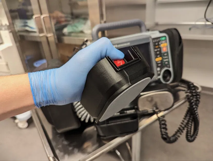 Mô hình tay cầm sốc điện (defibrillator paddles) dùng cho mô phỏng lâm sàng - Image 2