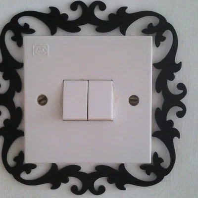 Khung công tắc đèn kiểu Anh (UK Light Switch Frames)