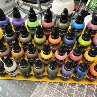 Giá Để Sơn Airbrush (Airbrush Paint Stand)