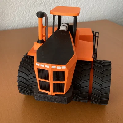 Mô hình xe kéo Tractor Big Bud 700 (đời 2023-2024) tỉ lệ 1/32