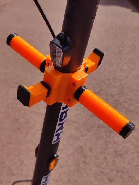 Bộ đế kẹp và phụ kiện đa năng cho Segway Ninebot G2/G30 - Image 1