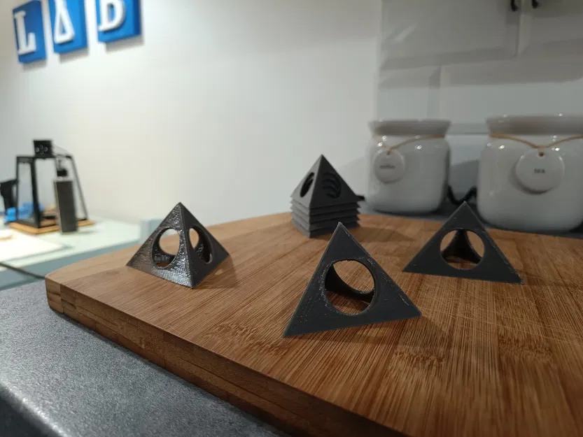 Kim tự tháp kê đồ sơn 3D (Painting Pyramid) - Phụ kiện DIY tiện lợi - Image 2