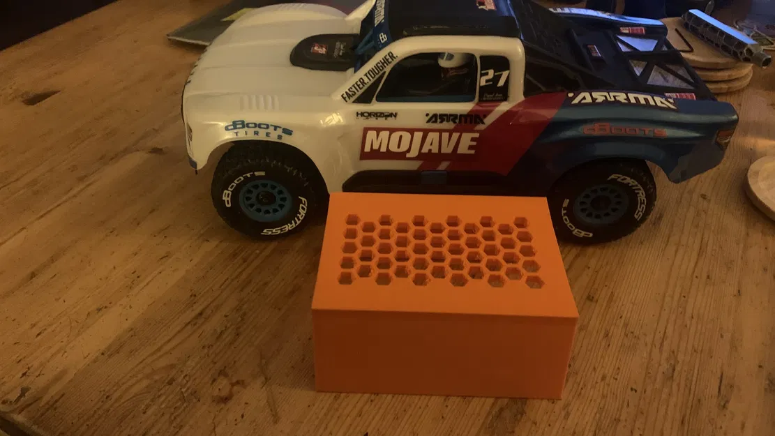 Đế kê xe cho Arrma Grom Mojave - Image 3