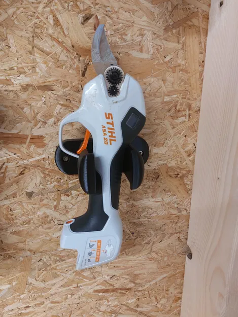 Giá treo tường cho kéo cắt cành Stihl ASA 20 - Phụ kiện in 3D hữu ích - Image 2