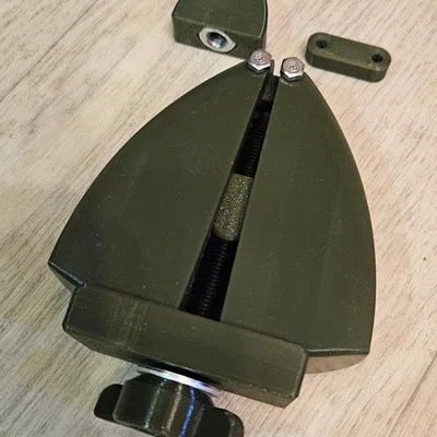 Dụng cụ nong giày (Shoe stretcher)