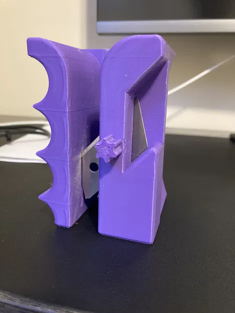 Dụng cụ cắt bìa carton làm bàn cào cho mèo - Image 2