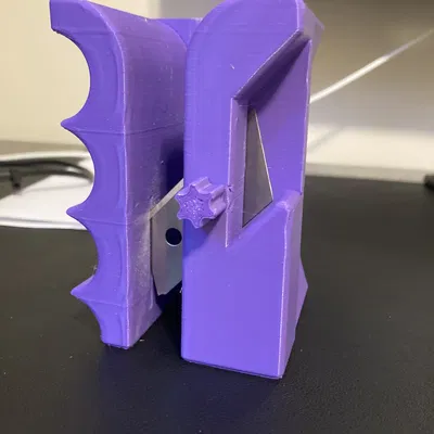 Dụng cụ cắt bìa carton làm bàn cào cho mèo