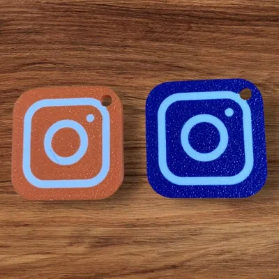 Móc khóa Instagram tích hợp chip NFC in 3D tiện lợi