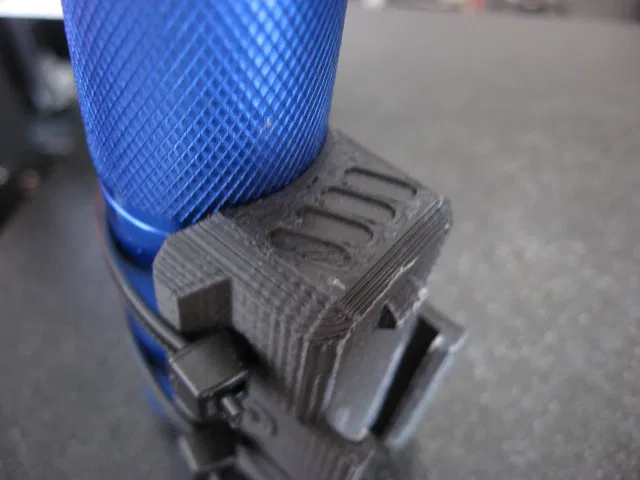 Ngàm gắn đèn pin cho súng Nerf - Image 3