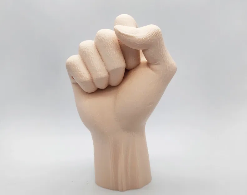 Tác phẩm điêu khắc bàn tay giữ hoa - Image 3