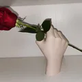 Tác phẩm điêu khắc bàn tay giữ hoa - Thumbnail 6