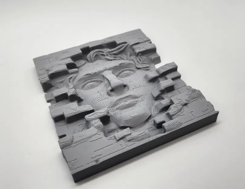 Tượng khuôn mặt trên tường gạch - Không cần hỗ trợ (No Supports) - Image 2