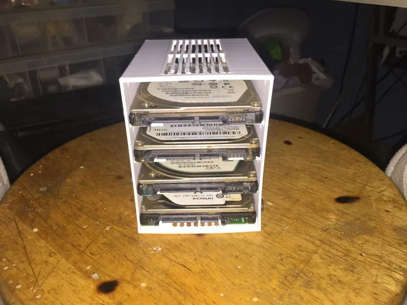 Hộp đựng ổ cứng 2.5 inch để bàn (chứa tối đa 8 ổ) - Image 1