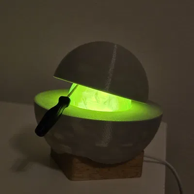 Đèn bàn Demon Core (Lõi Quỷ)