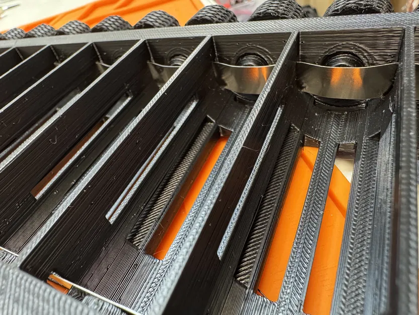 Khay xếp chồng song song cho pin 21700 dùng vít – Không cần hàn - Image 4