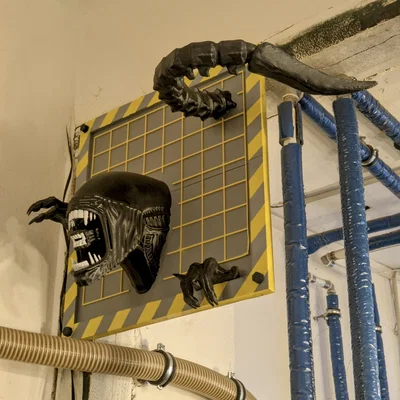 Mô hình trang trí Xenomorph gắn tường cực chất (Ceiling Xenomorph)