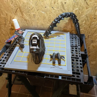 Mô hình trang trí Xenomorph gắn tường cực chất (Ceiling Xenomorph)