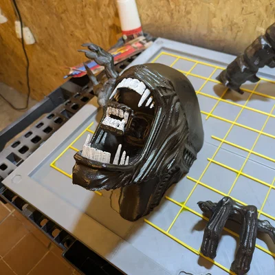 Mô hình trang trí Xenomorph gắn tường cực chất (Ceiling Xenomorph)