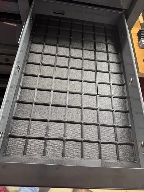 Đế Gridfinity cho ngăn kéo hẹp của tủ dụng cụ Harbor Freight US General Series 3 - Image 1