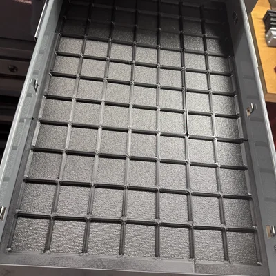 Đế Gridfinity cho ngăn kéo hẹp của tủ dụng cụ Harbor Freight US General Series 3