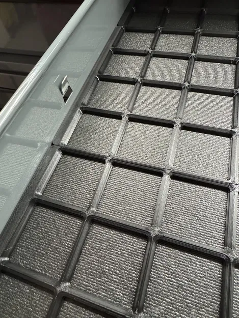 Đế Gridfinity cho ngăn kéo hẹp của tủ dụng cụ Harbor Freight US General Series 3 - Image 2