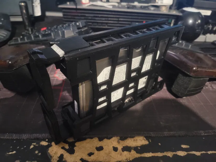 Vỏ bảo vệ ổ cứng HDD 3.5 inch miễn phí - Thiết kế không cần ốc vít! - Image 2