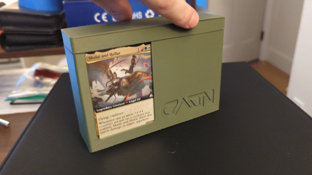 Hộp Đựng Bài Slim MTG Commander (Siêu Gọn)