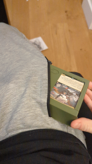 Hộp Đựng Bài Slim MTG Commander (Siêu Gọn) - Thumbnail 4