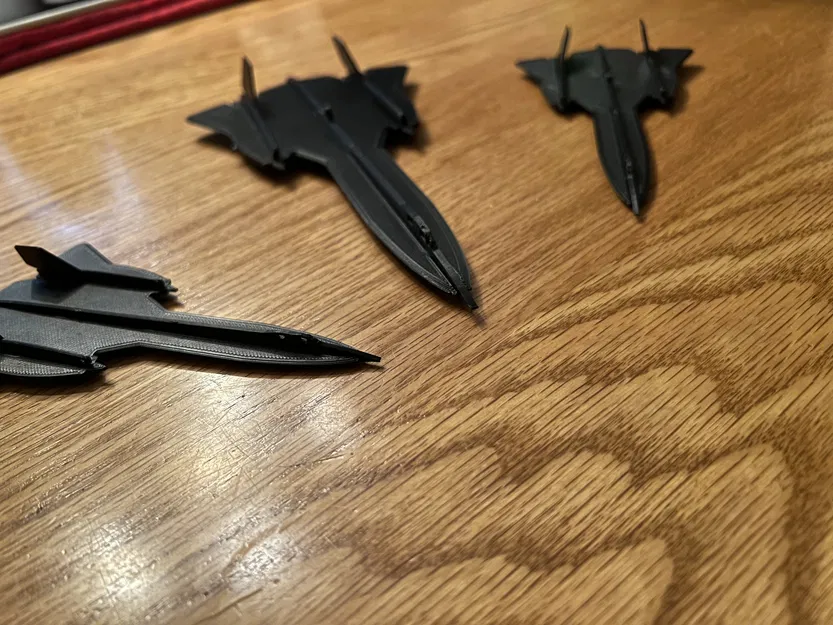 Mô hình Kit Card máy bay SR-71 Blackbird và chân đế - Image 6