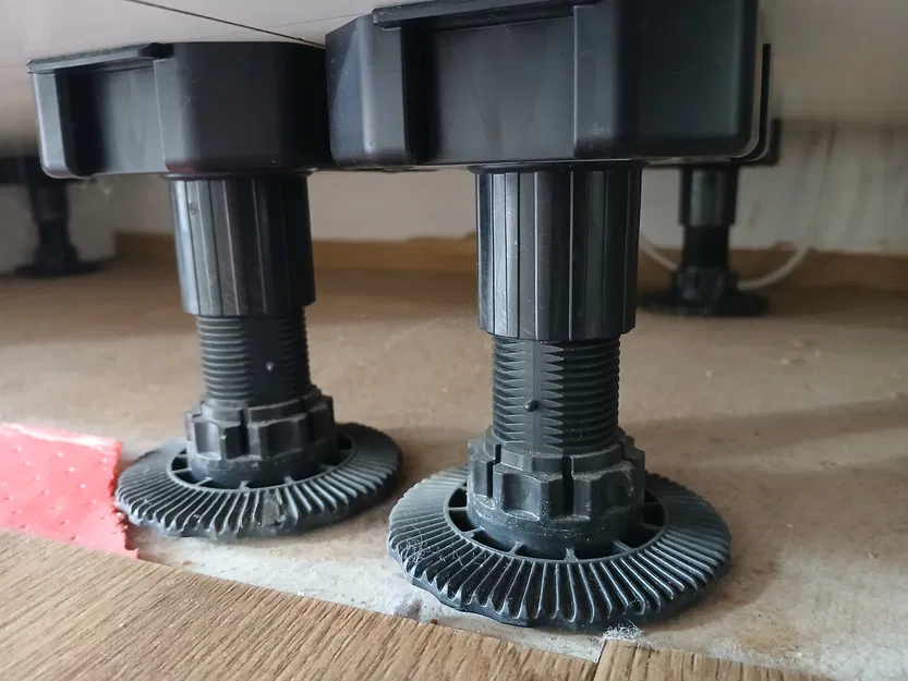 Ngàm cài tấm ốp chân tủ bếp (Kitchen plinth clip) - Image 3