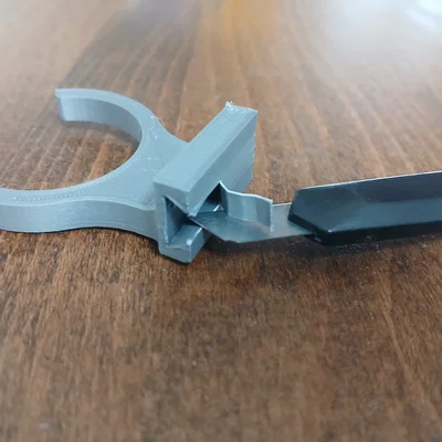 Ngàm cài tấm ốp chân tủ bếp (Kitchen plinth clip)