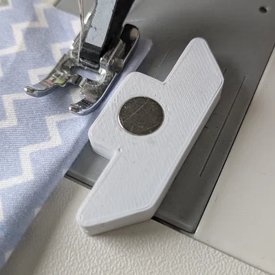 Cữ May (Seam Guide) có khe gắn nam châm (Tùy chỉnh kích thước bằng OpenSCAD)