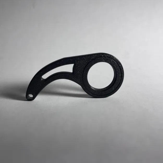 Keyrambit: Móc khóa xoay tay giải trí độc đáo cho mọi người - Image 2