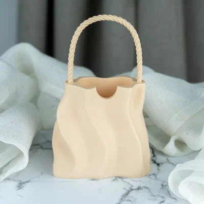 Bình hoa Drape Tote Vase - Decor phong cách túi xách độc đáo