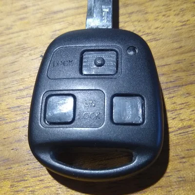 Sửa chữa nút bấm chìa khóa Toyota (Valeo 736670-A)