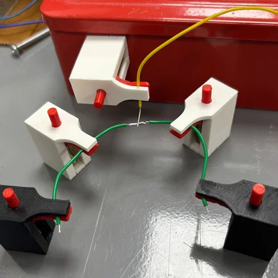 Tay cầm trợ giúp có nam châm dùng cho việc hàn