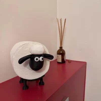 Mô hình chú cừu Shaun giữ giấy vệ sinh - In 3D tùy chỉnh kích thước