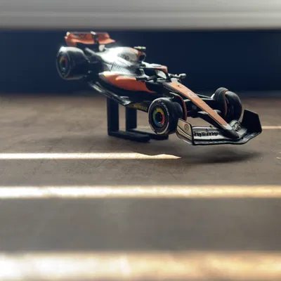 Chân đế trưng bày xe mô hình F1 Bburago tỉ lệ 1:43 cực chất