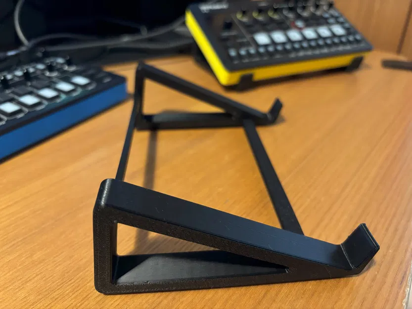 Giá đỡ 3D tiện dụng cho thiết bị Roland AIRA Compact - Image 3