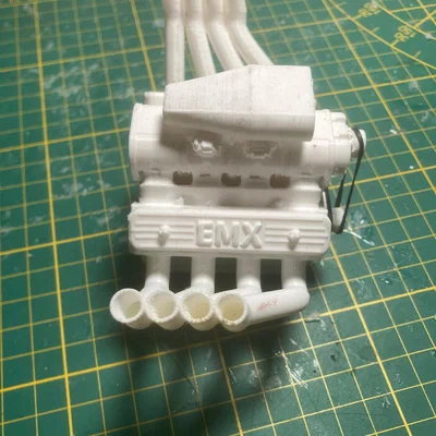 Mô hình động cơ V8 xông trầm hương