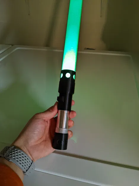 (Flash)Light saber - Biến đèn pin thành kiếm ánh sáng - Image 1