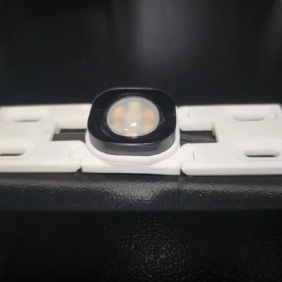 Ngàm gắn đèn Govee Pro Gable Mount