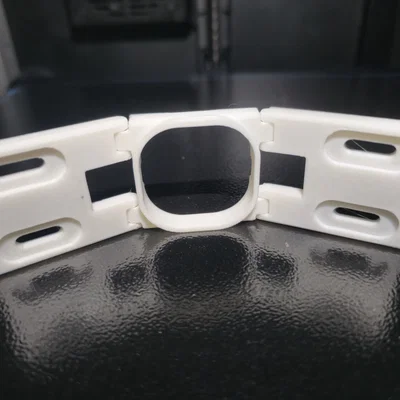 Ngàm gắn đèn Govee Pro Gable Mount