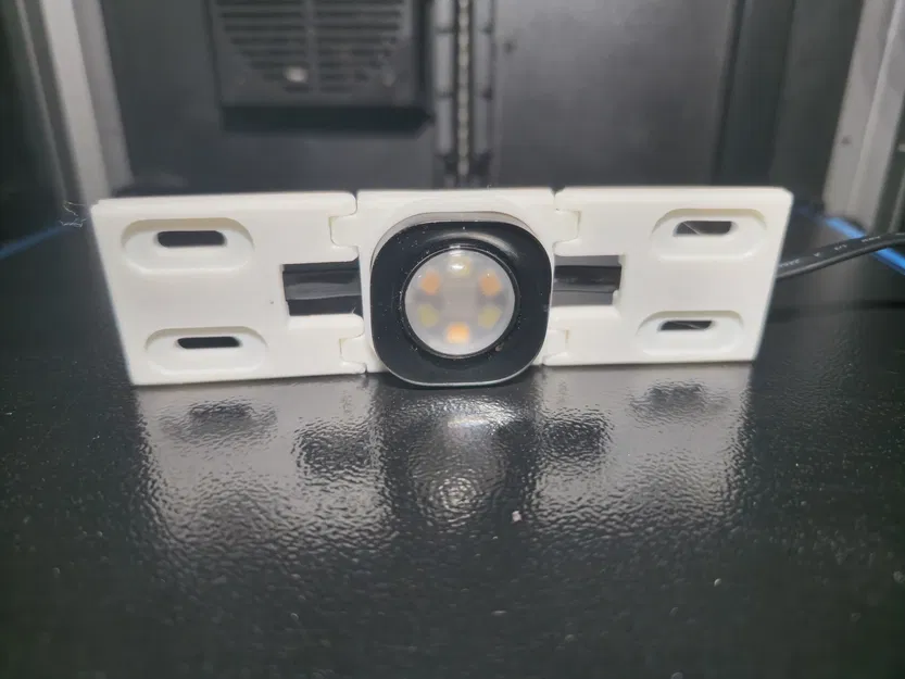 Ngàm gắn đèn Govee Pro Gable Mount - Image 5