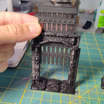 Bộ địa hình Warcry Catacombs cho người chơi wargame