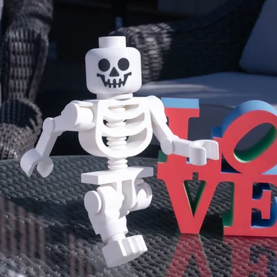 Mô hình Skeleton Giant Minifigure (16 inch) – Thiết kế độc lập!