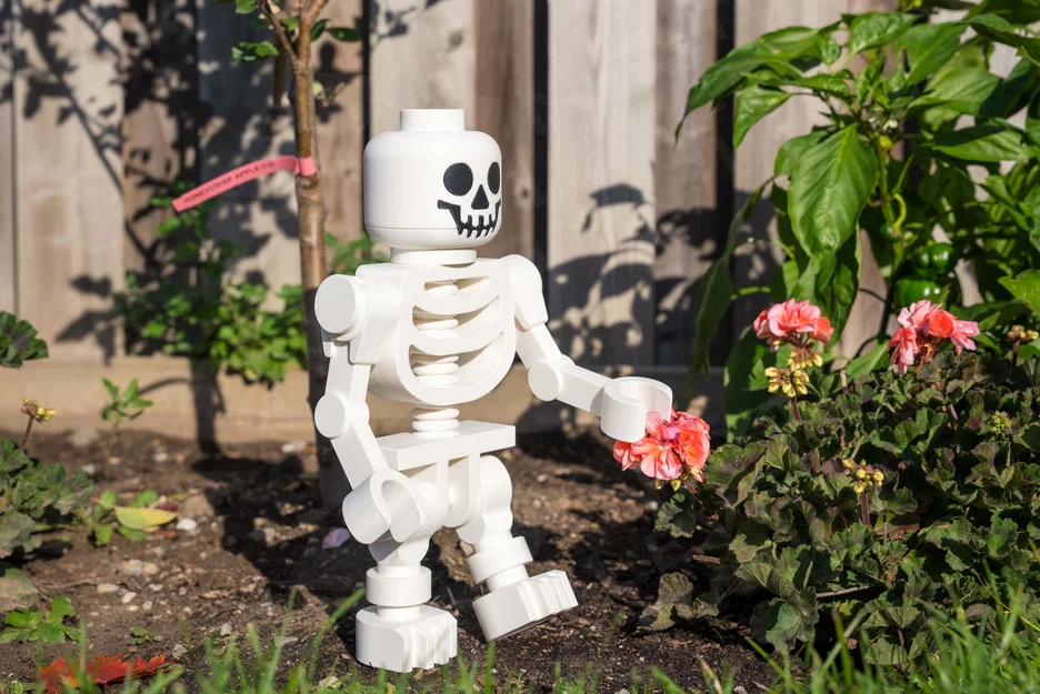 Mô hình Skeleton Giant Minifigure (16 inch) – Thiết kế độc lập! - Image 5