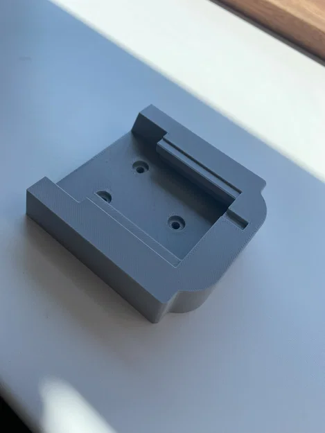 Ngàm gắn pin treo tường cho Milwaukee M18 (3D Printed) - Image 4