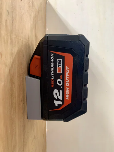 Ngàm gắn pin treo tường cho Milwaukee M18 (3D Printed) - Image 6