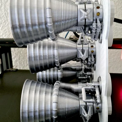 Mô hình động cơ tên lửa Saturn V F-1 (Rocketdyne F1)